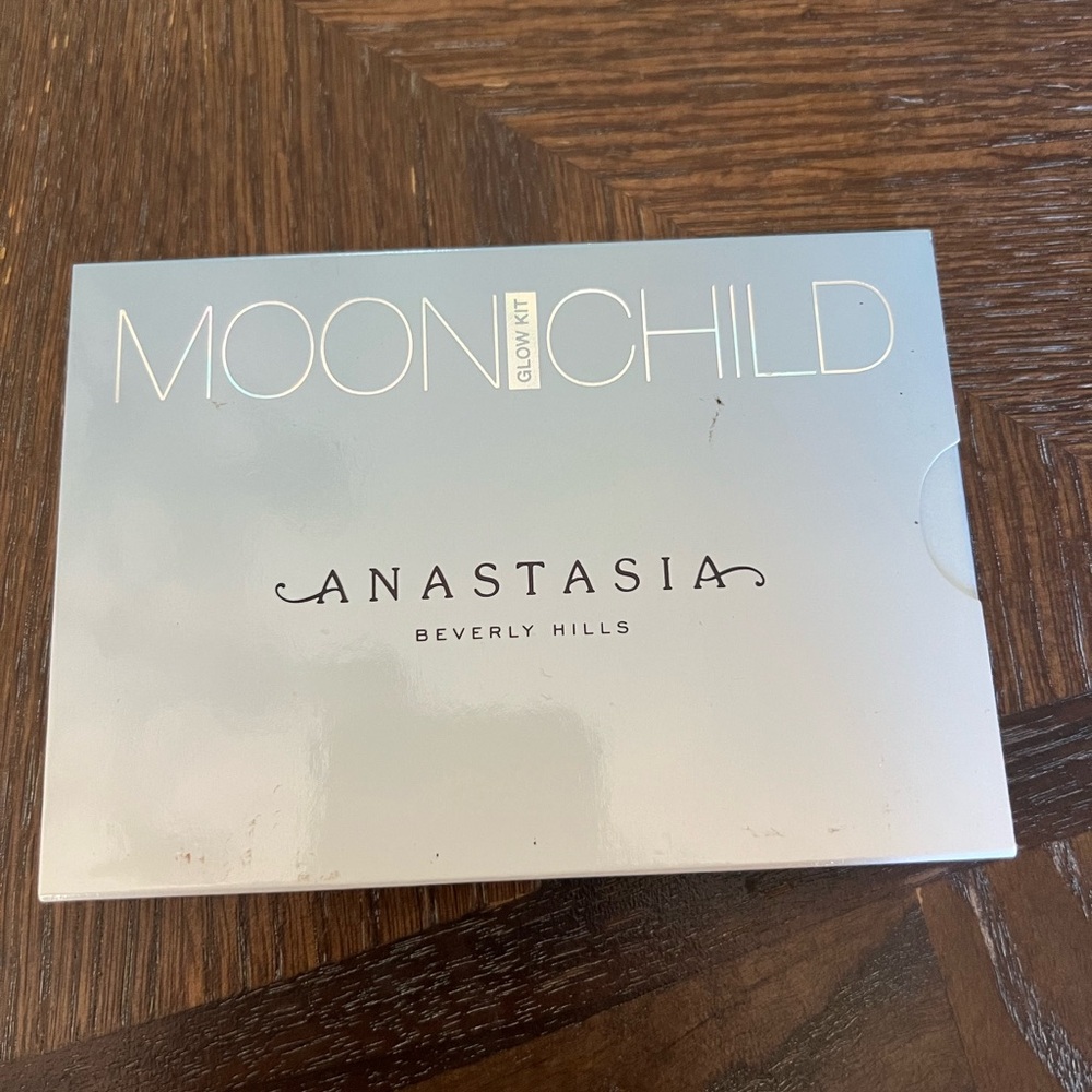 Anastasia Beverly Hills Moonchild